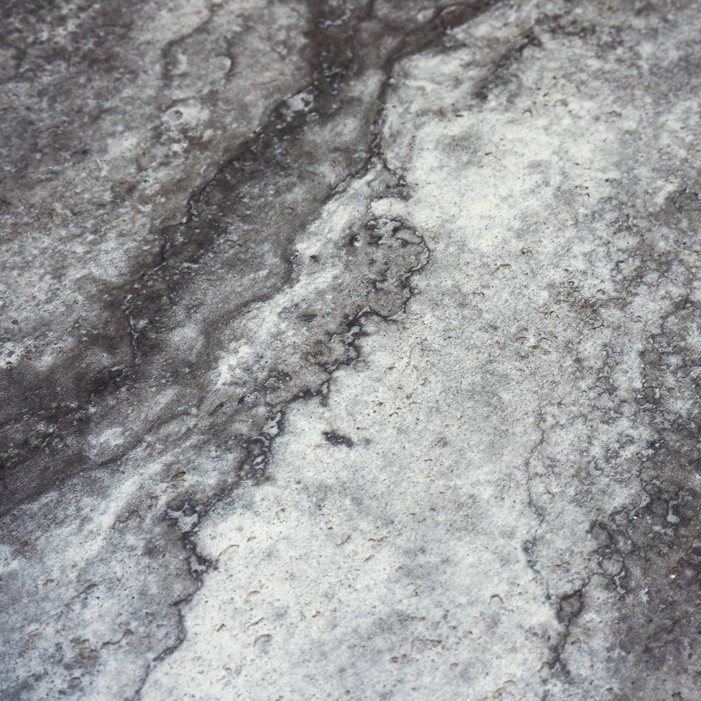 Tấm ốp đá uốn cong - Mã: Dolomitic Travertine (Dark grey)